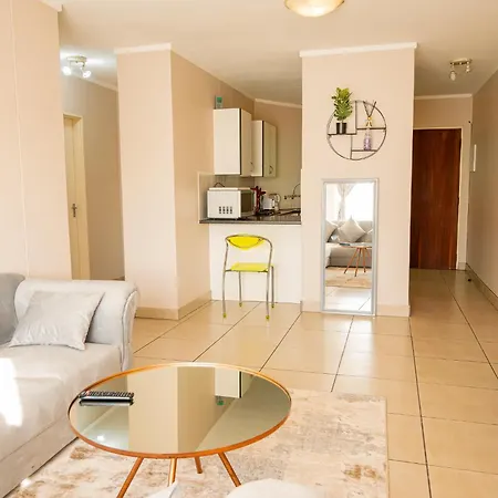 Premium Getaway At Menlyn Maine Apartment Pretoria Exterior photo