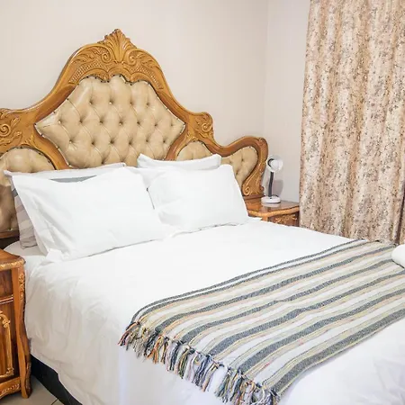 Premium Getaway At Menlyn Maine Apartment Pretoria Exterior photo
